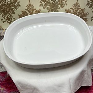 *CORNINGWARE White Casserole Oval Baking Dish